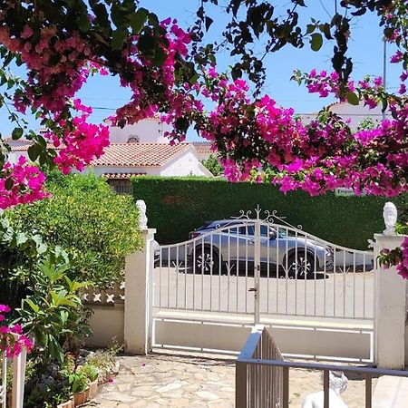 Vila Leones Empuriabrava Exteriér fotografie