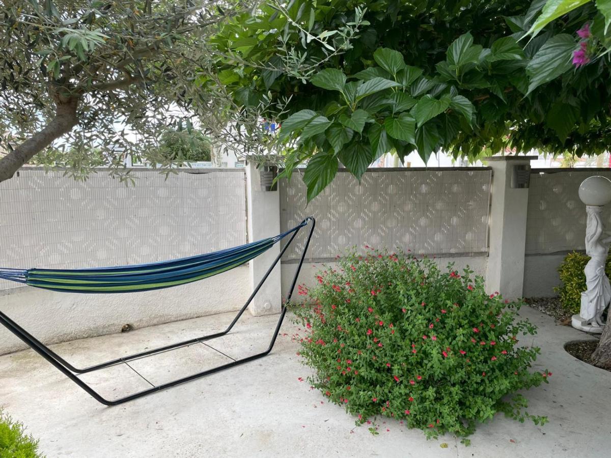 Vila Leones Empuriabrava Exteriér fotografie